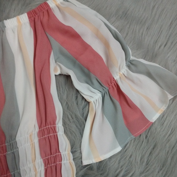 🆕 MOLLY Striped Bell Sleeve Top - Picture 2 of 8